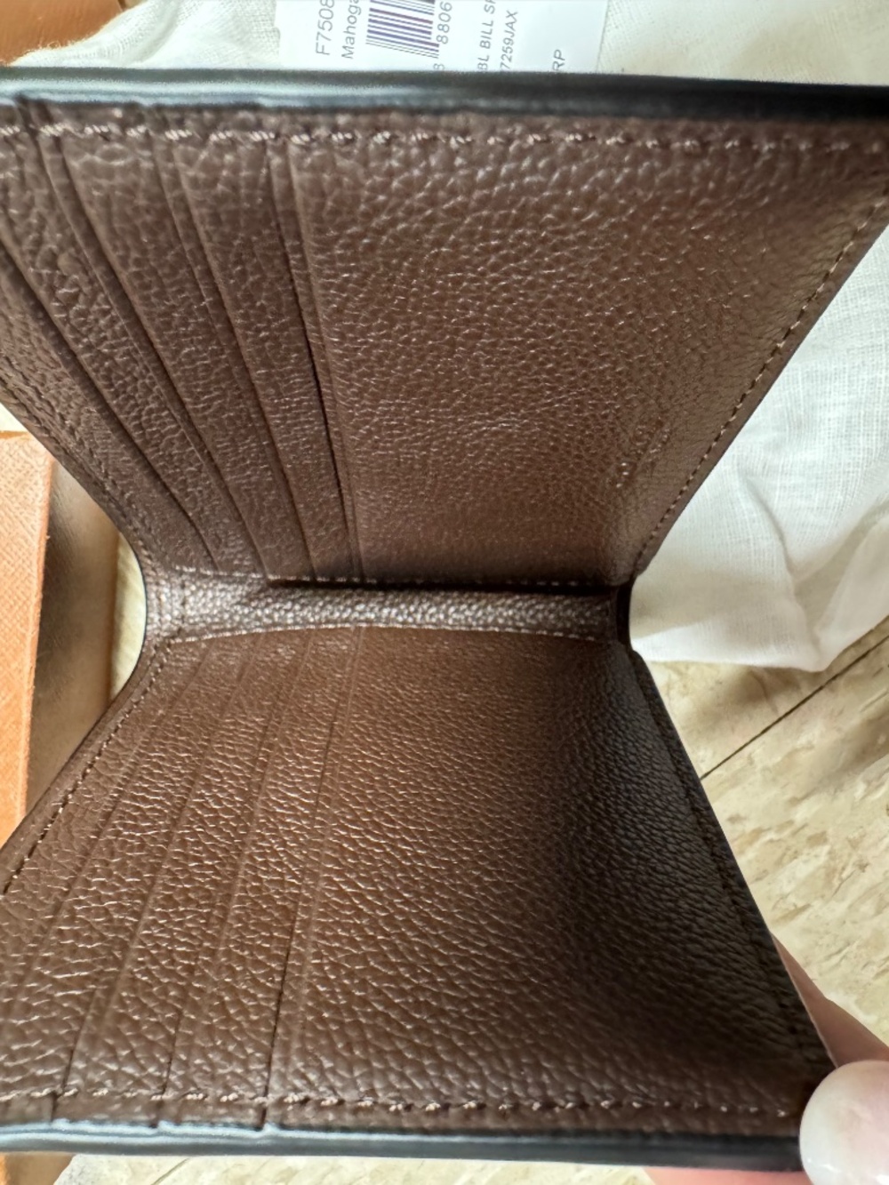 NWT leather men’s coach wallet - Picture 3 of 3